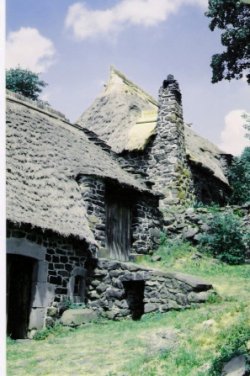 chambre hote ferme chateau St-maurice Haute-Loire 43 entre Saint-Etienne & le Puy chambre hote ferme chateau St-maurice Haute-Loire 43 entre Saint-Etienne & le Puy